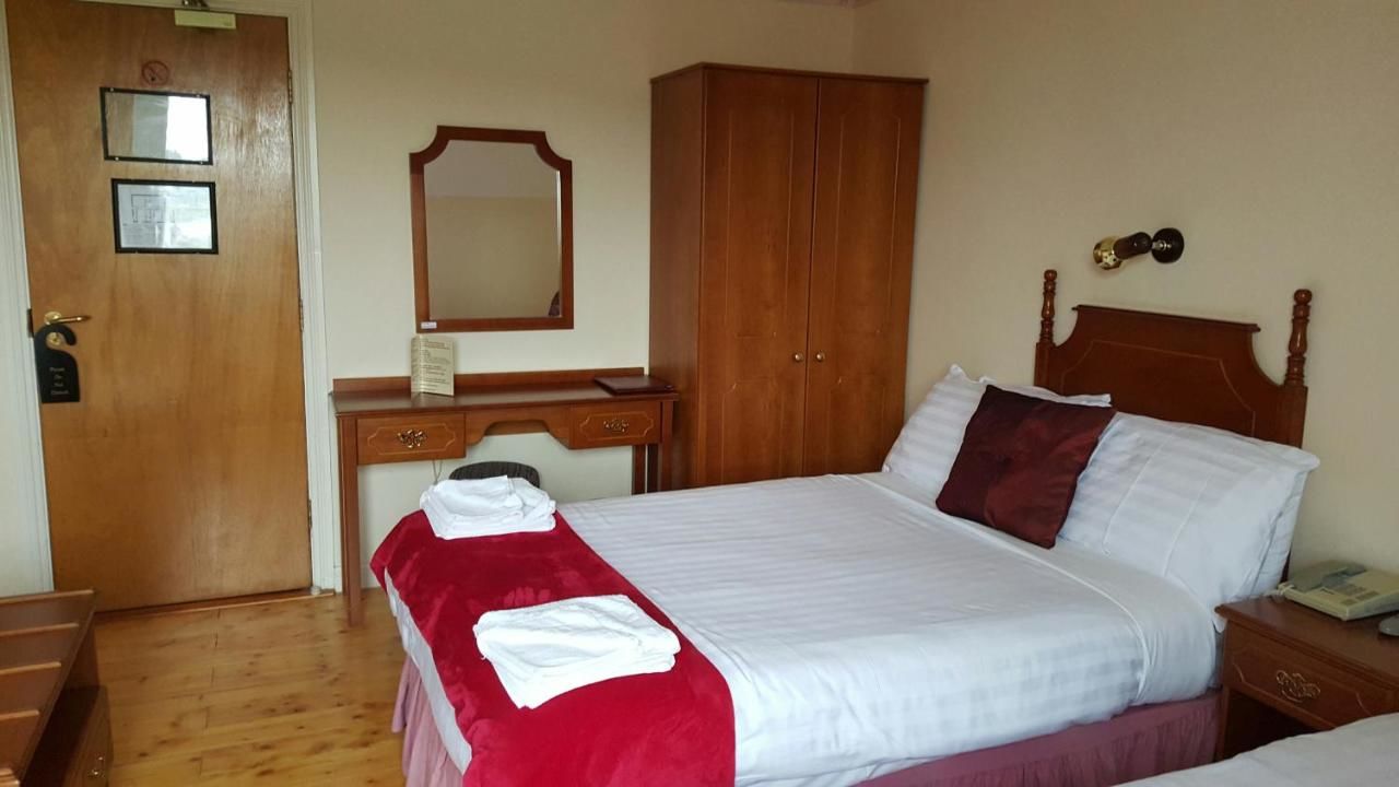 Отель Anno Santo Hotel Голуэй