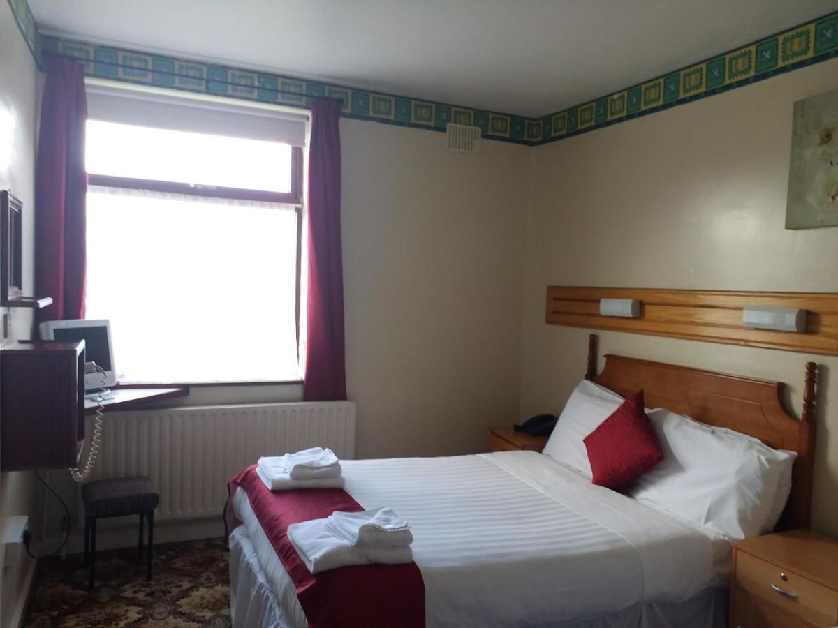 Отель Anno Santo Hotel Голуэй