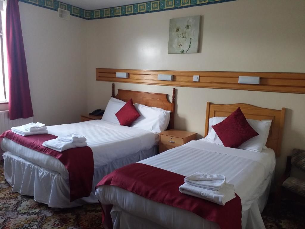 Отель Anno Santo Hotel Голуэй